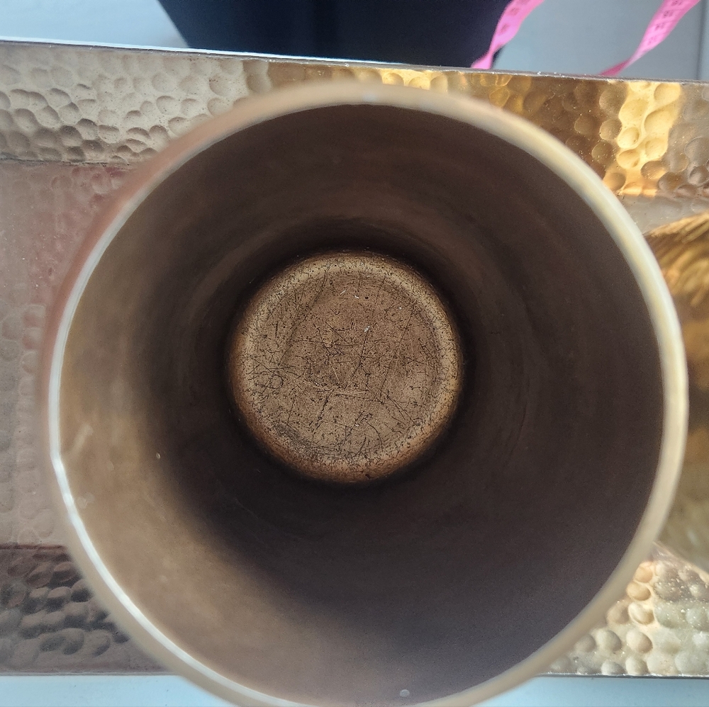 Threshold gold hammered tray and 2 pencil cup - Picture 11 of 15